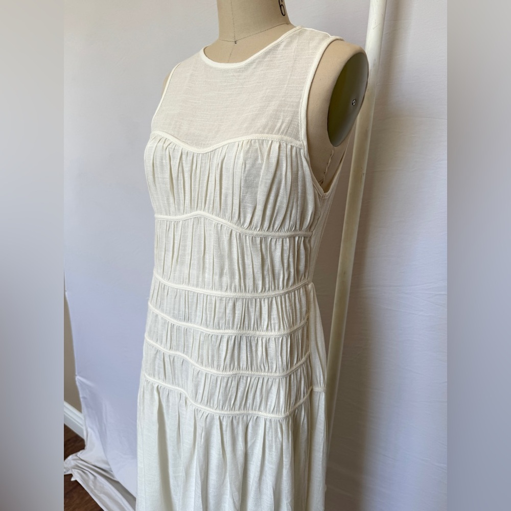 NWOT ivory tiered maxi dress with layered skirt and linen material - size 6